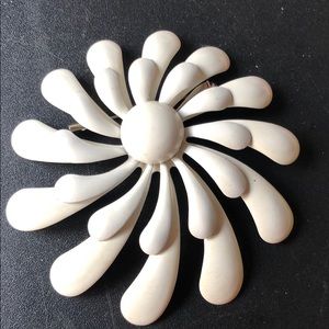 Vintage white flower pin brooch